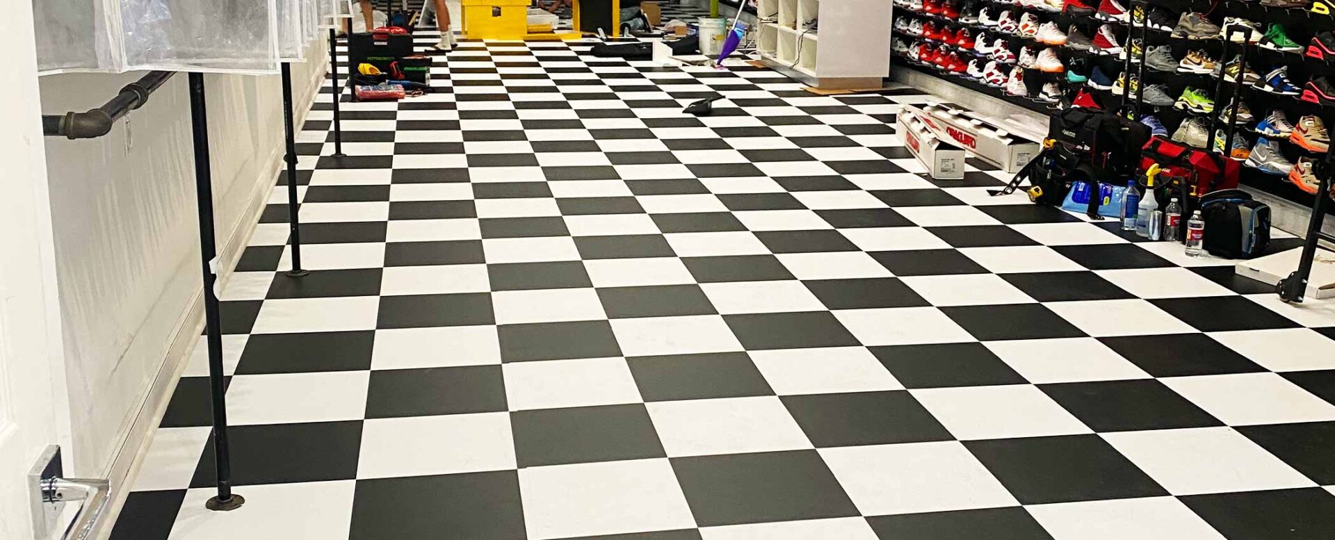 Floor vinyl installation