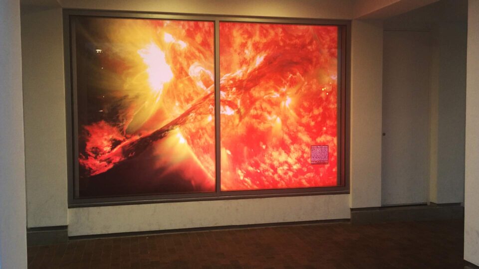 Retail Fabric Light box image with flames