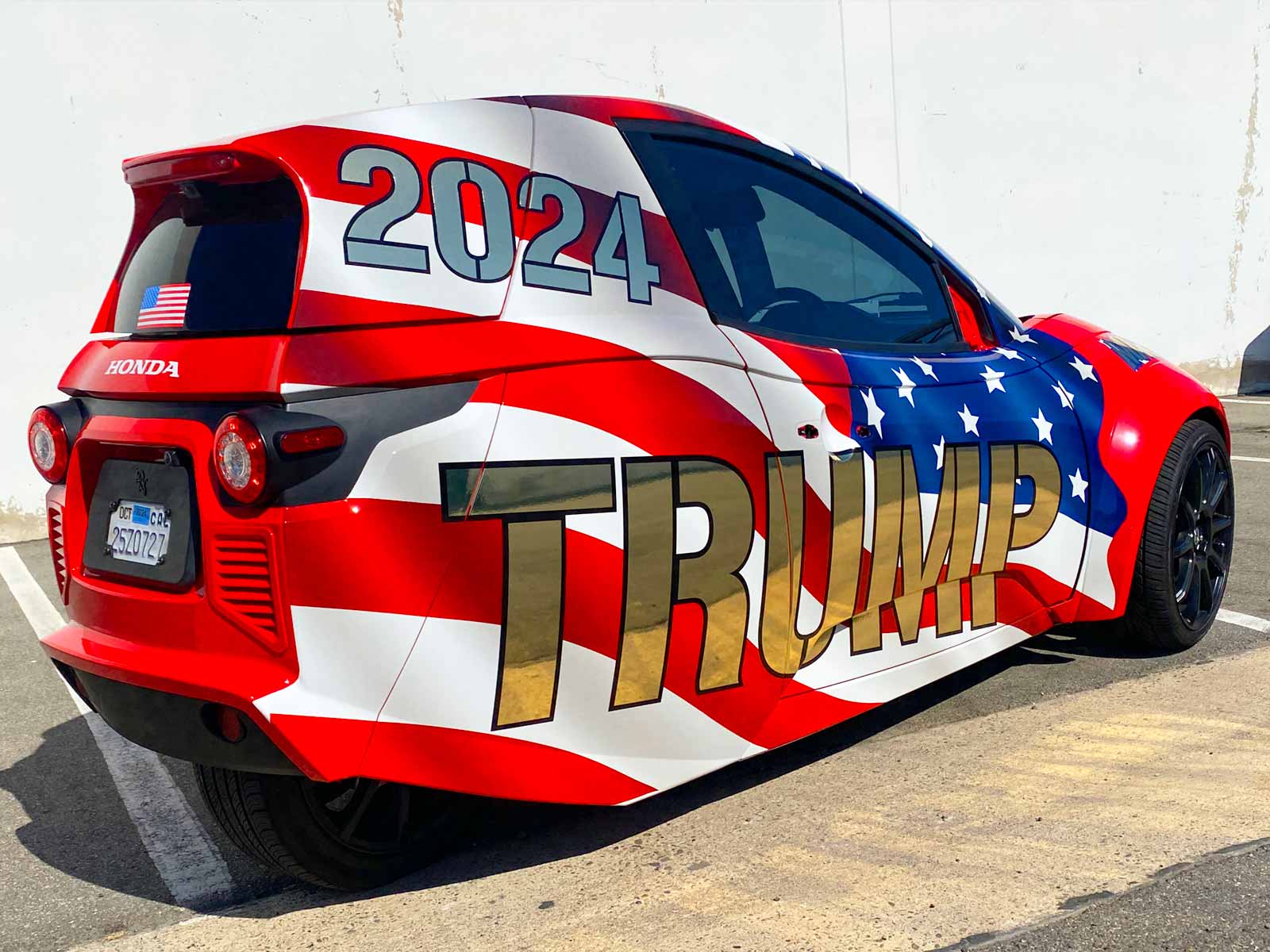 solo electric car wrap